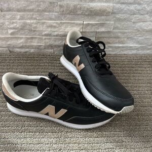 Women’s New Balance 720 Sneaker